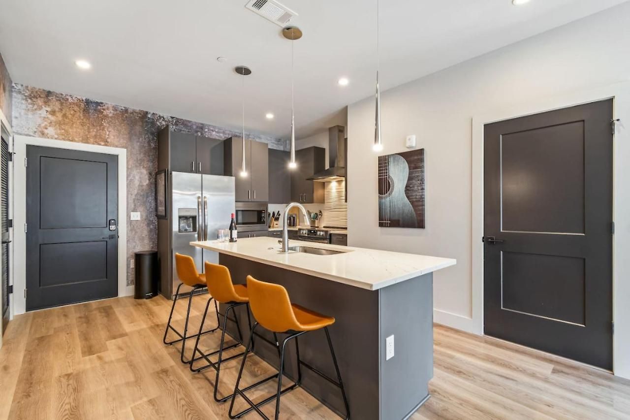 Holiday home Walk To Nightlife, Vanderbilt, Minutes To Broadway Nashville