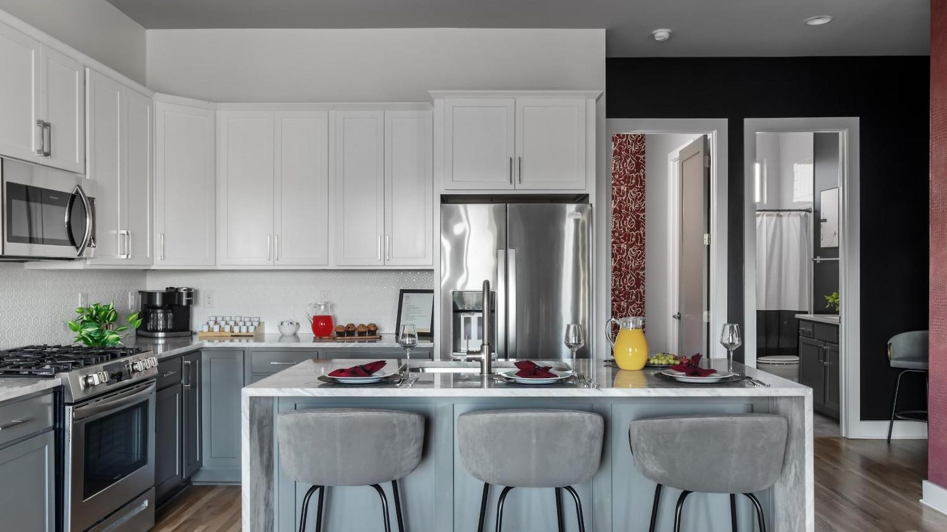 Cool Townhouse Close To Downtown Holiday home *