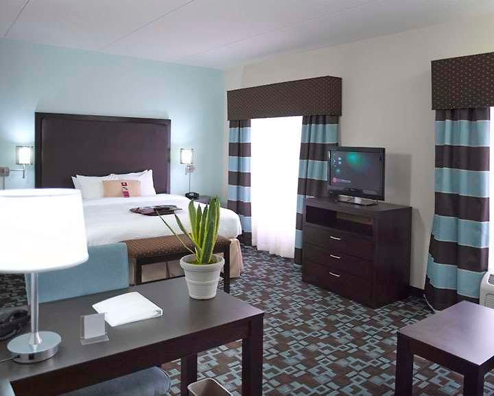 Hampton & At Opryland Hotel 3*