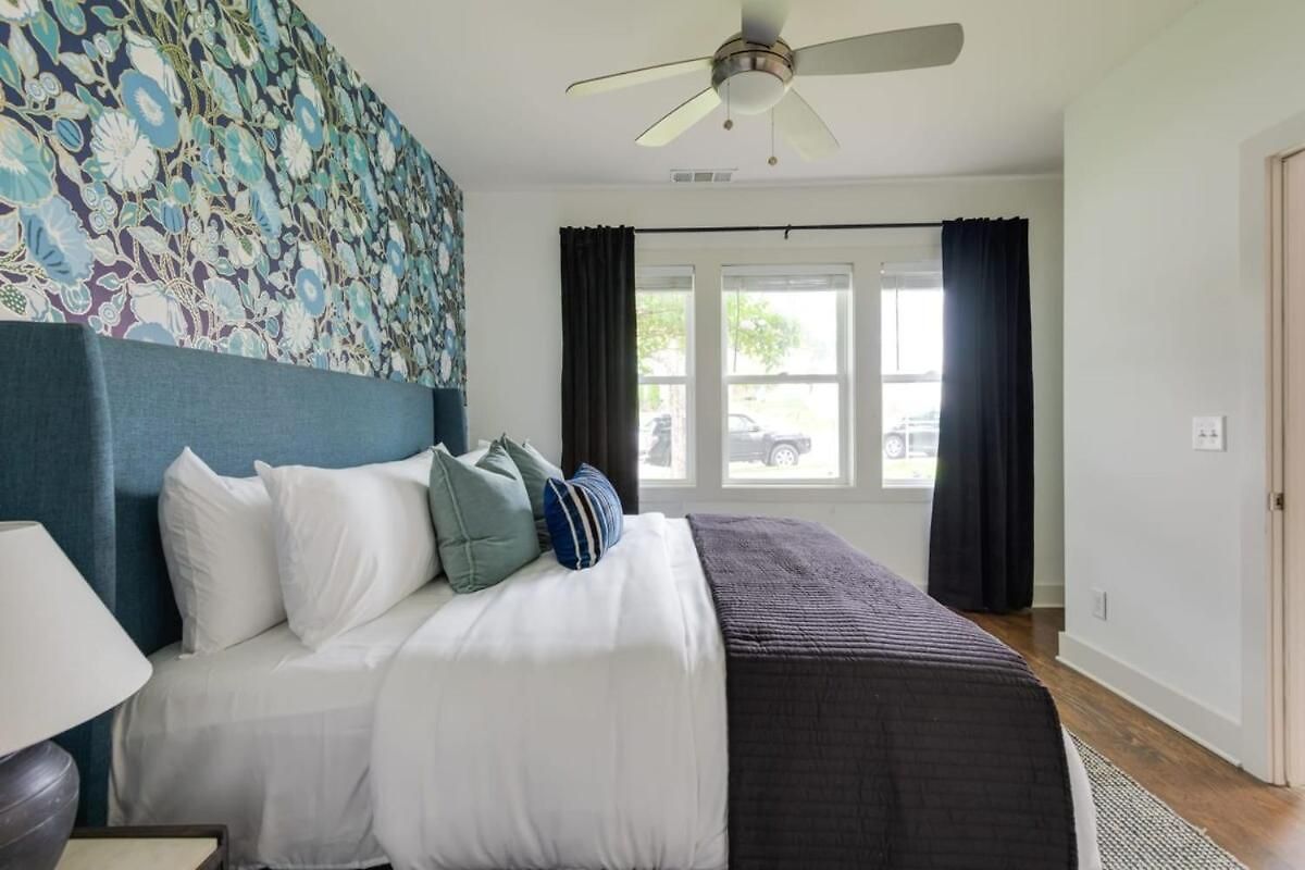 The Harper House - Beautifully Designed, Rooftop Holiday home *