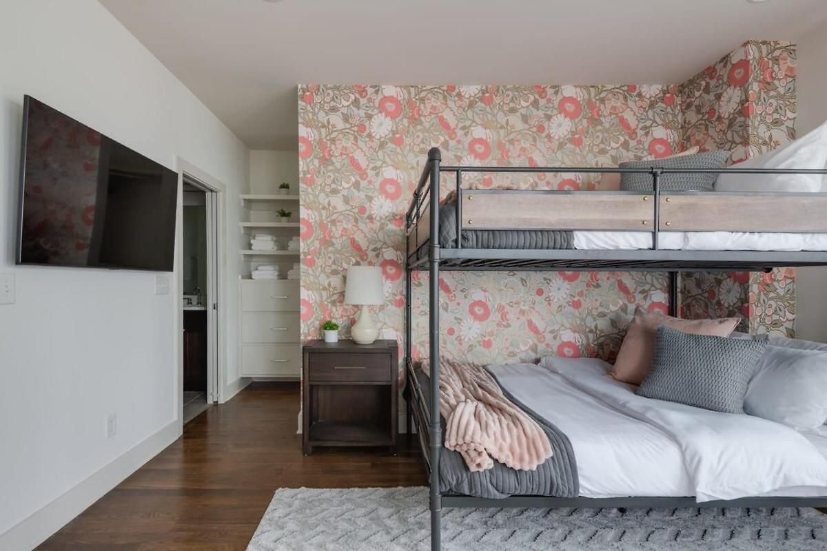 The Harper House - Beautifully Designed, Rooftop Holiday home Nashville