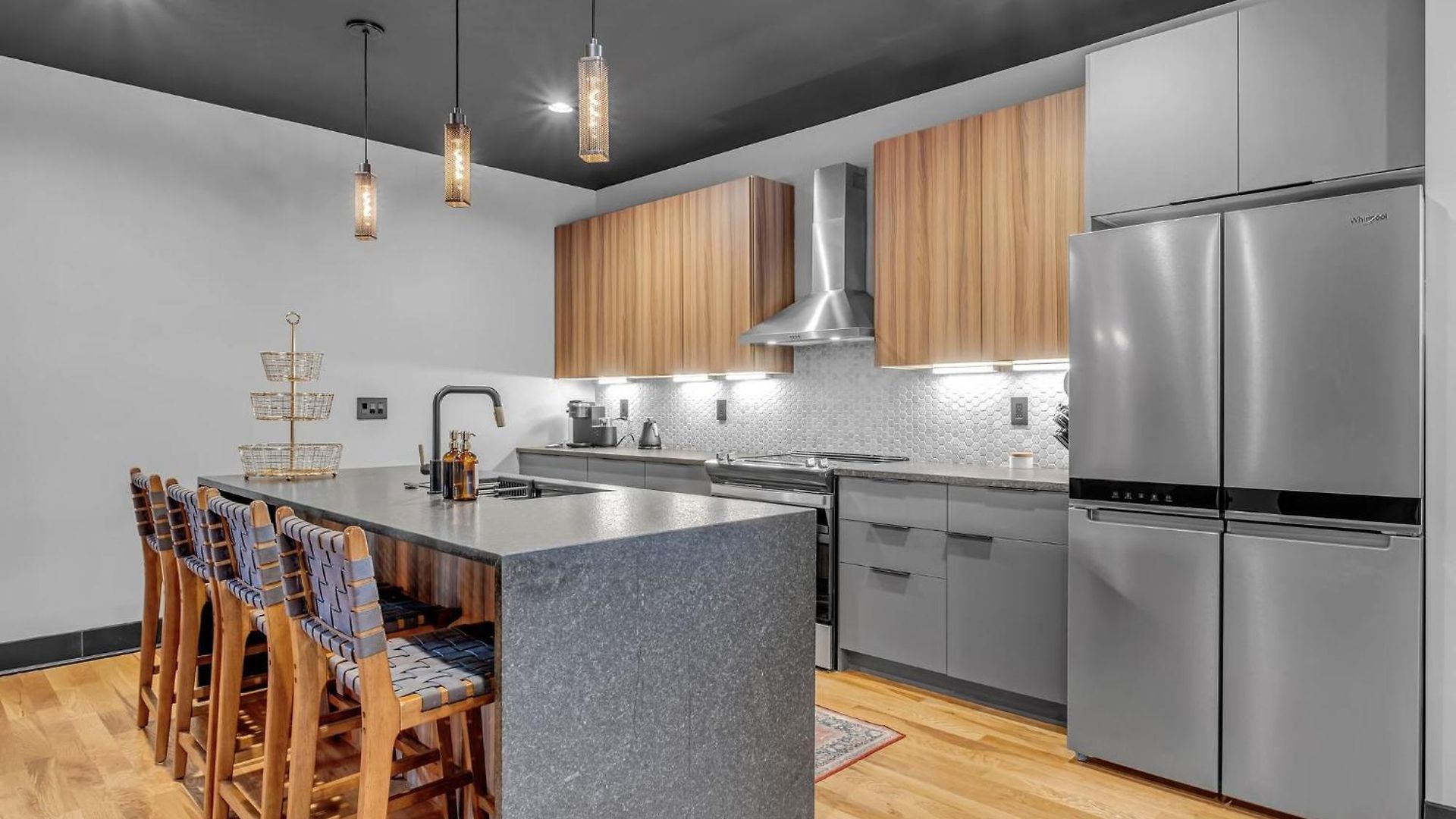 Lux East Nash-awesome Location- 30 Days