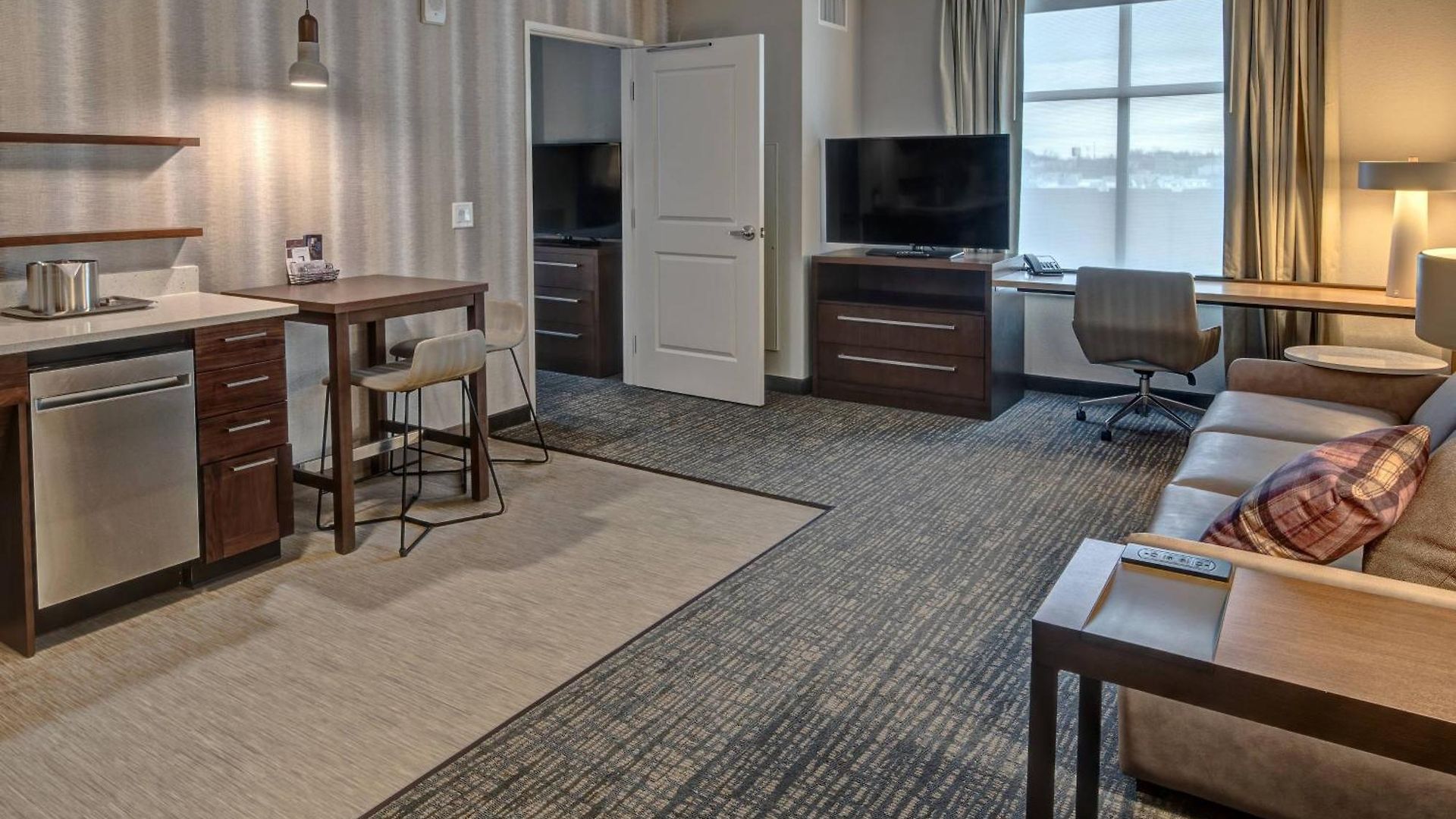 By Marriott Hills Nashville