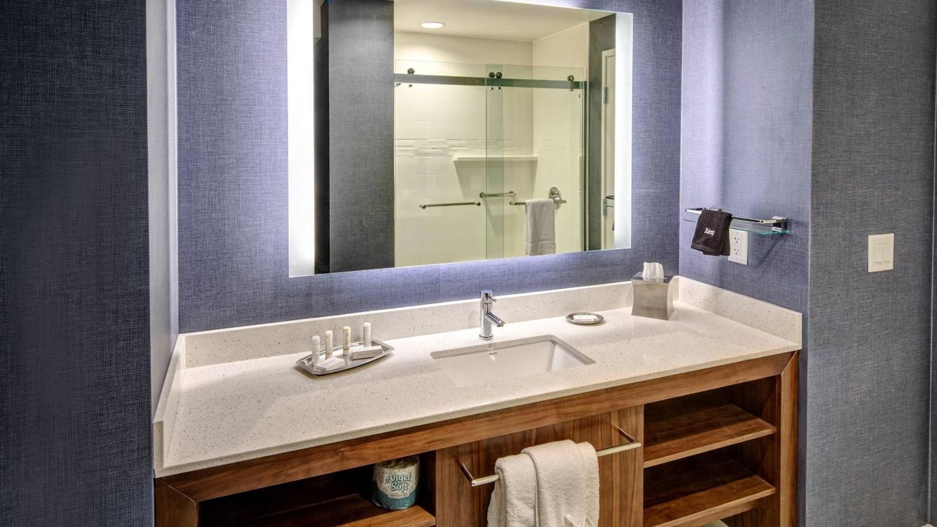 By Marriott Hills Hotel 3*