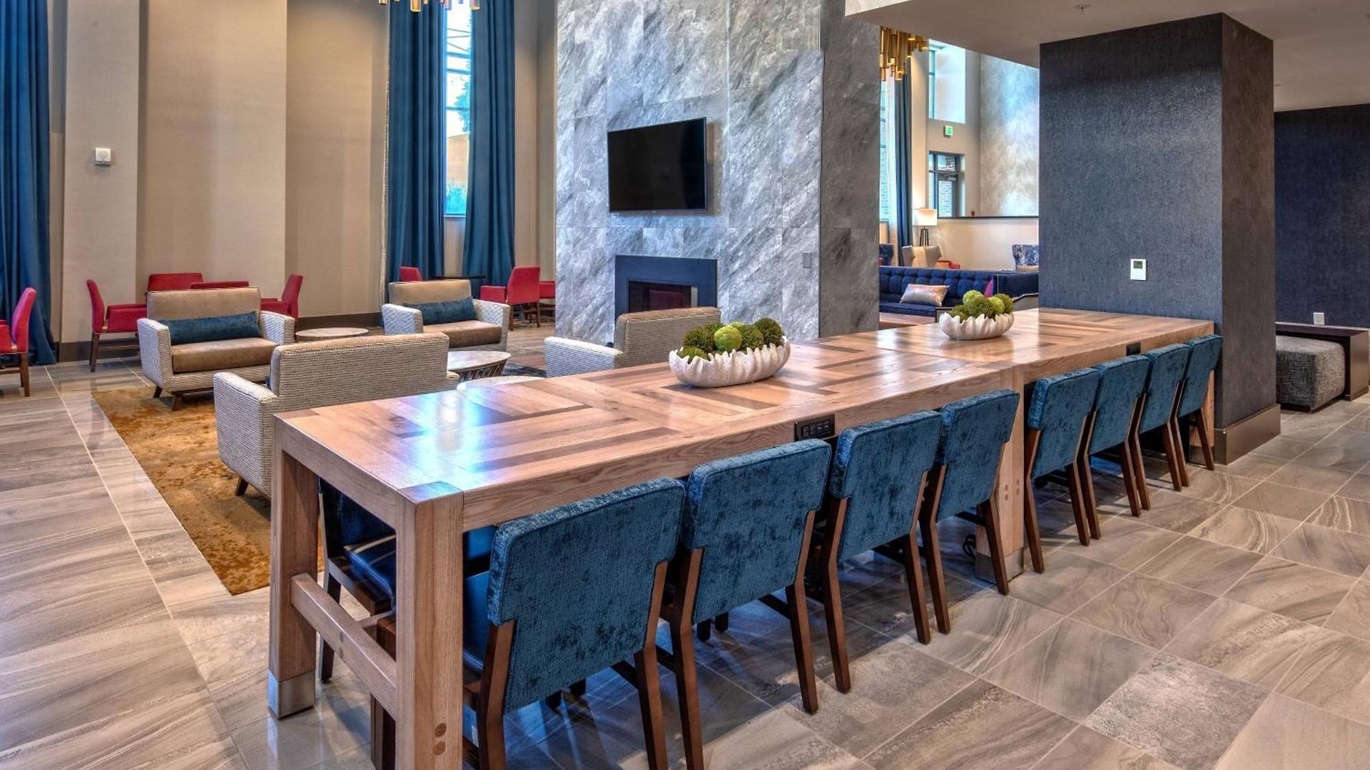 Hotel By Marriott Hills 3*