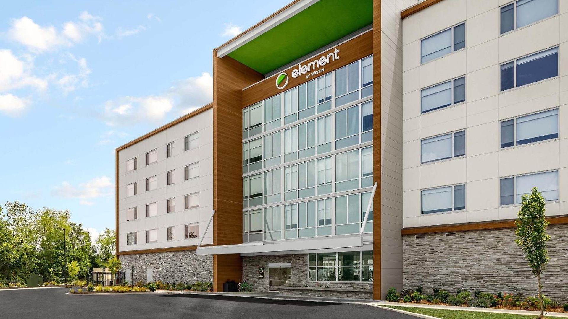 Hotel Element By Marriott Airport 3*