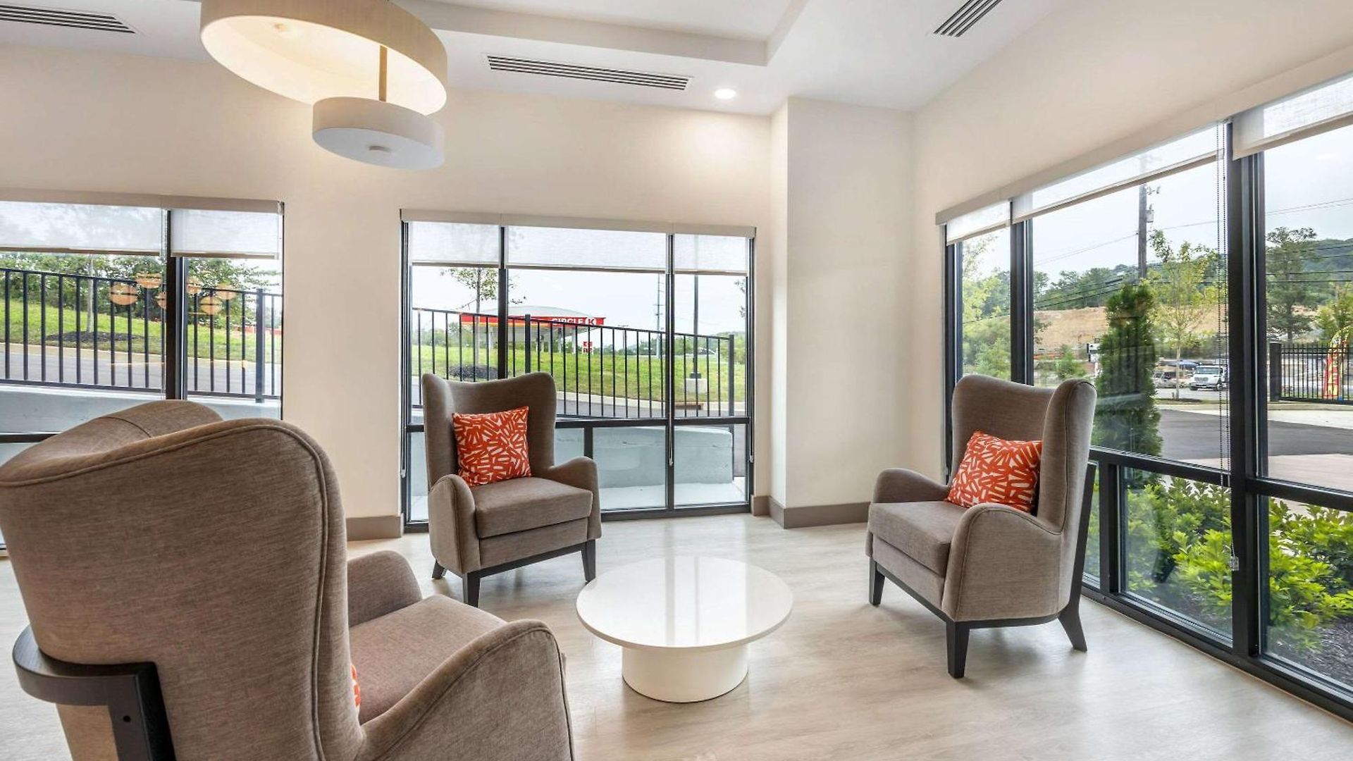 Comfort & Bellevue Hotel 4*