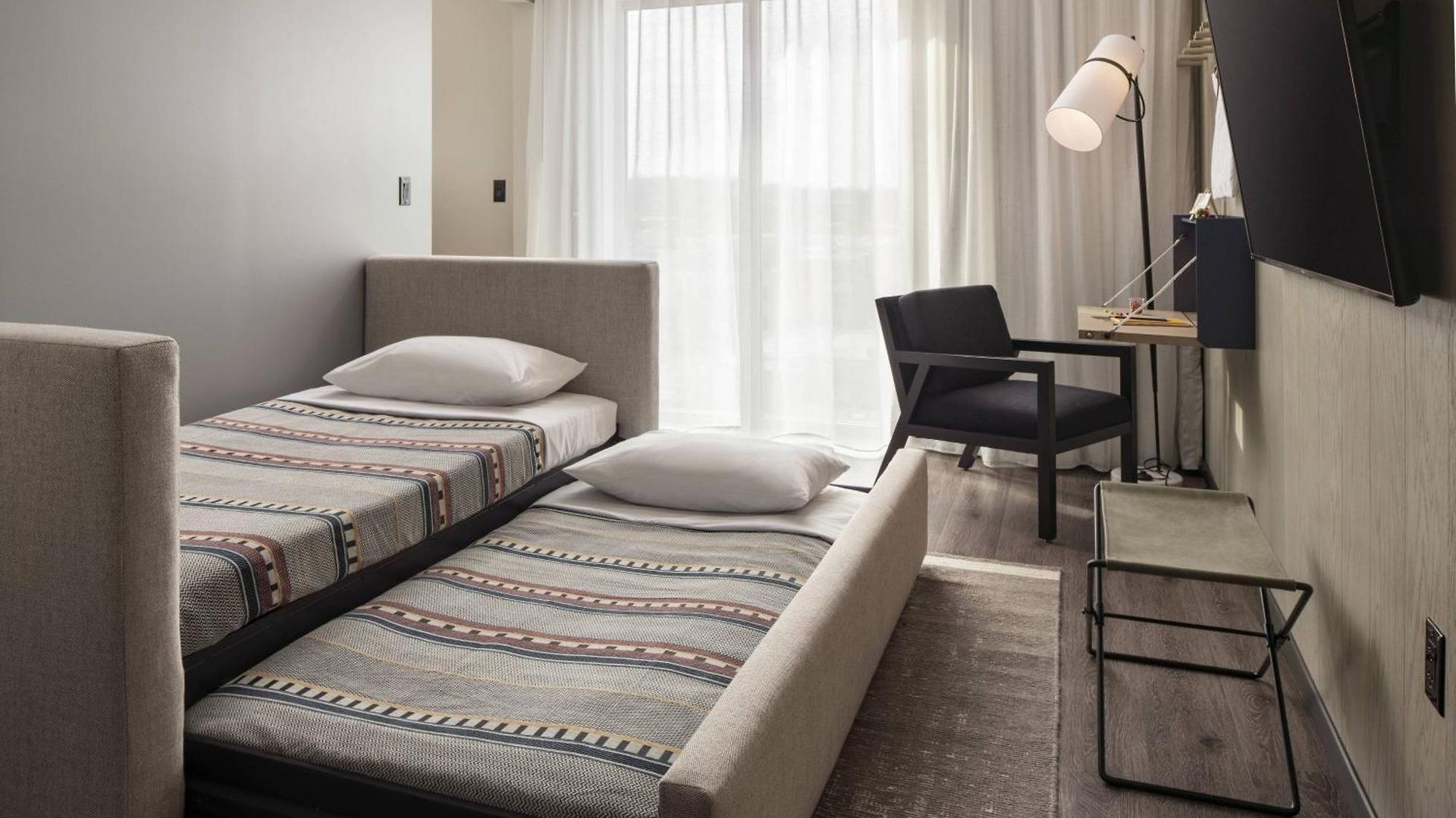 Hotel Moxy Vanderbilt Area 3*