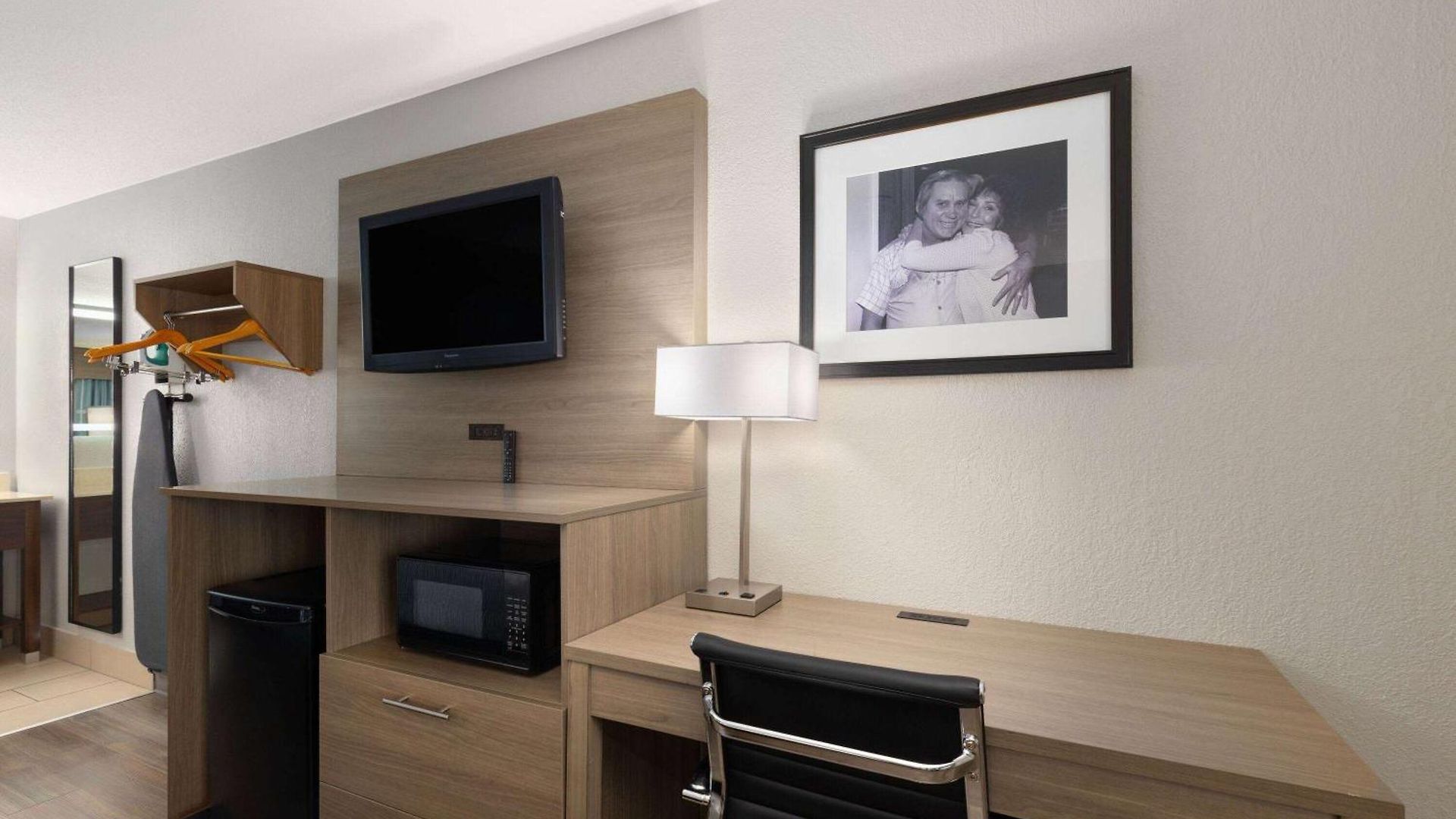 Baymont By Wyndham Airport Hotel Nashville