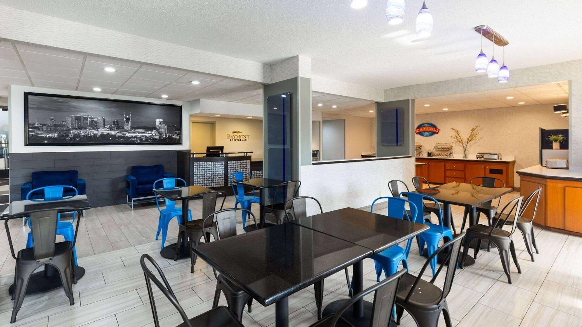 Baymont By Wyndham Airport 2*
