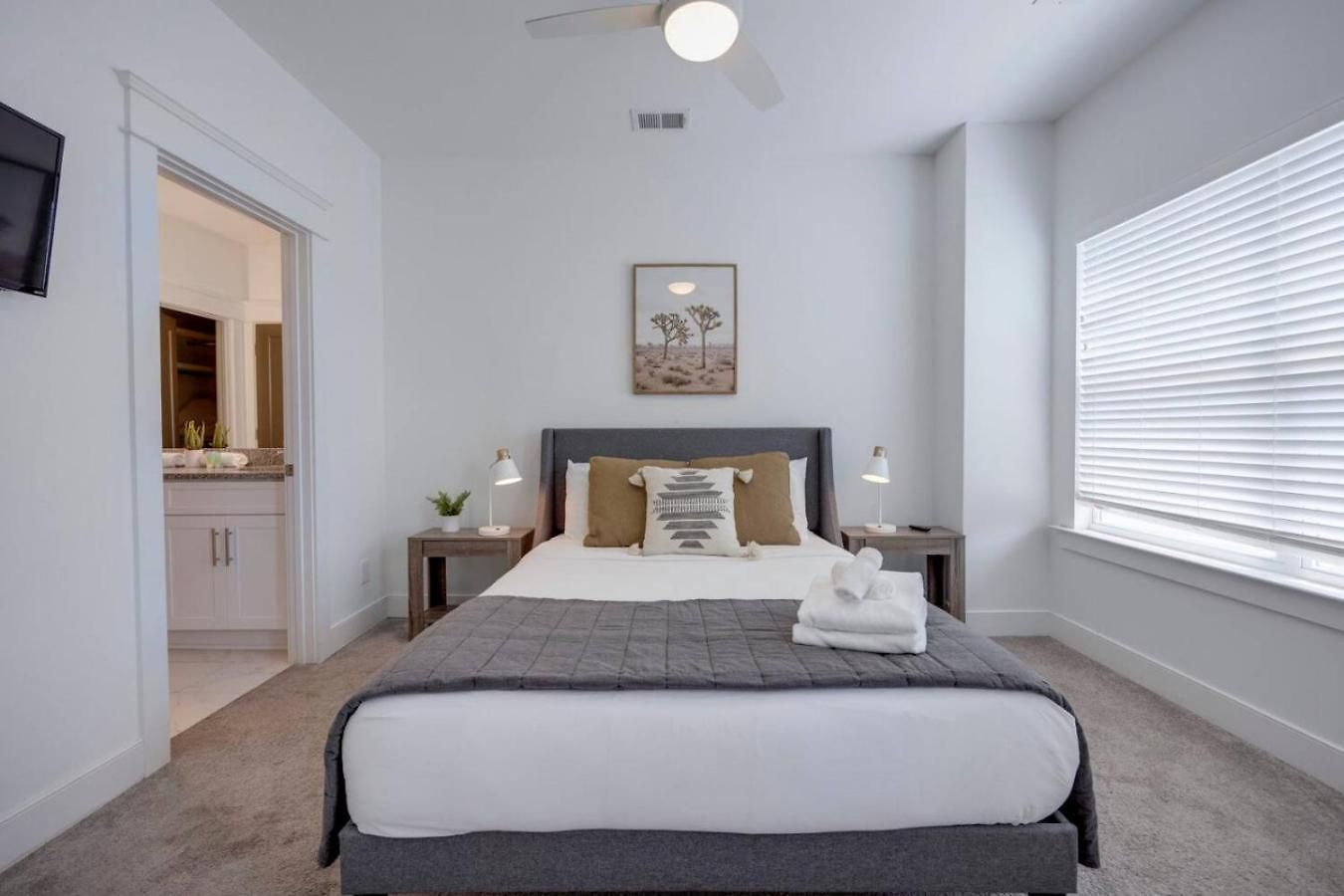 Minutes To Broadway Unwind In Style Holiday home