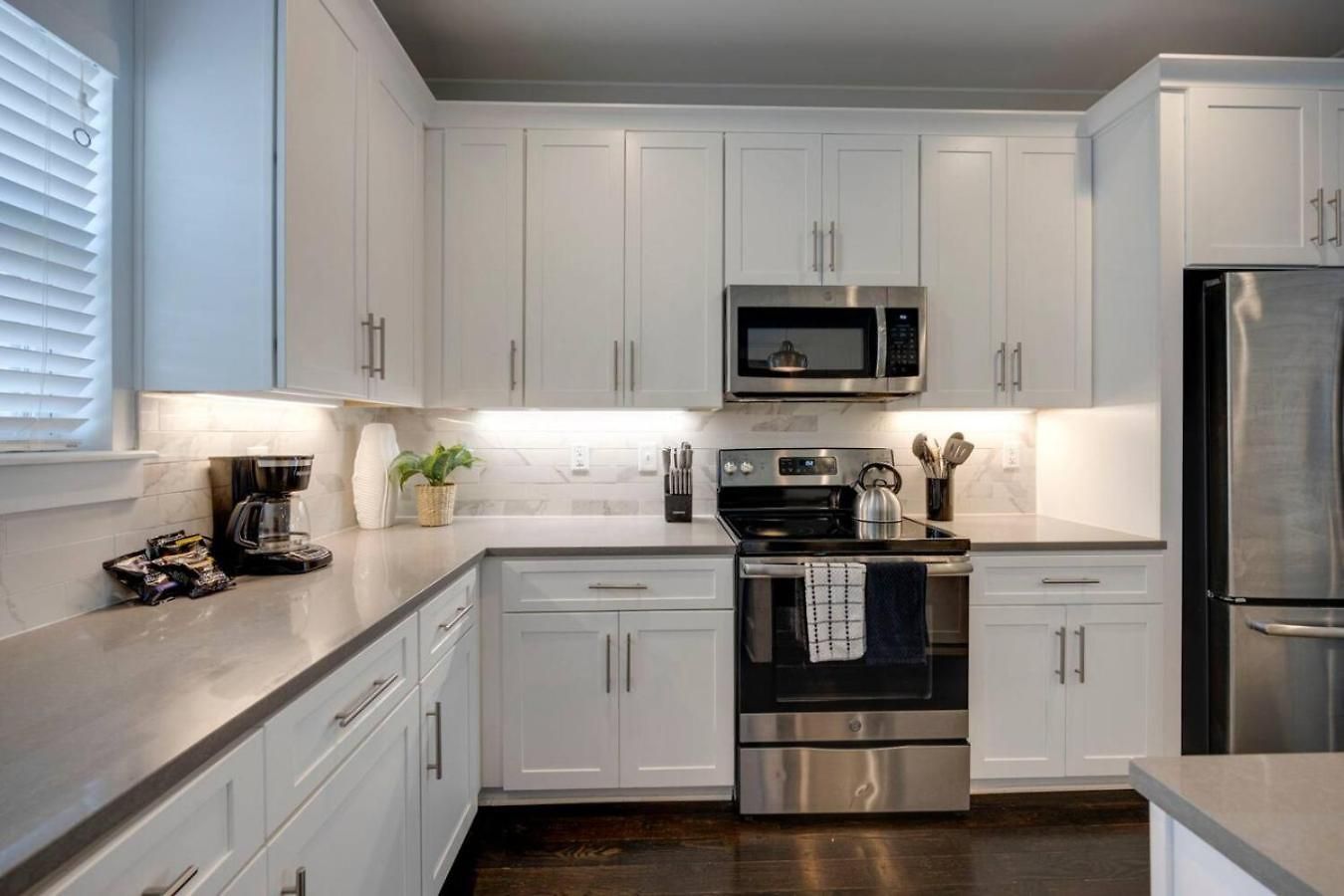 Holiday home Minutes To Broadway Unwind In Style