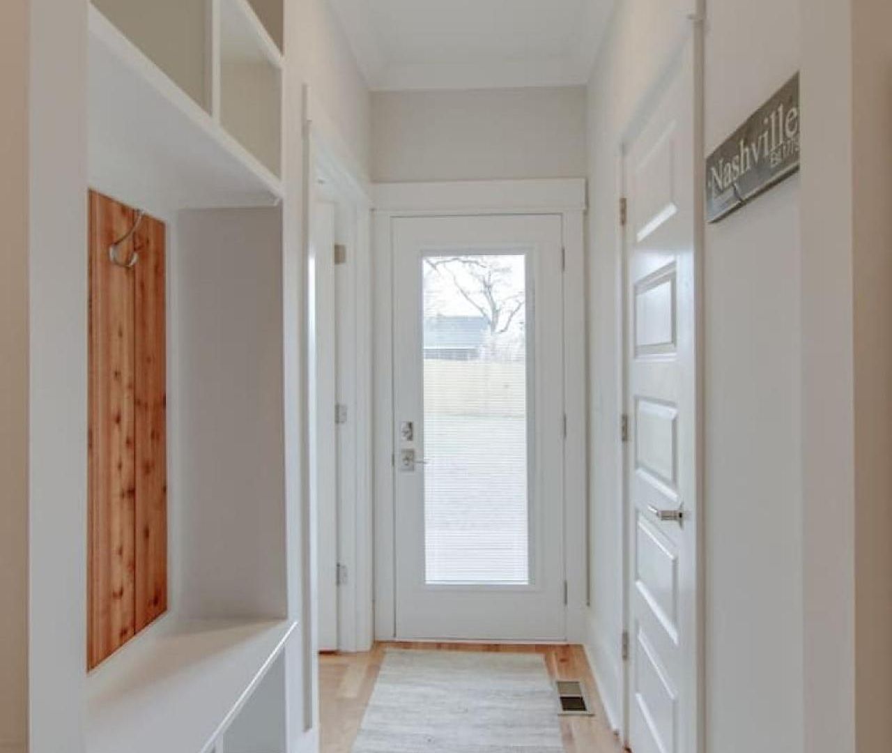 East Nash Luxury Four Bedrooms Huge Rooftop Patio