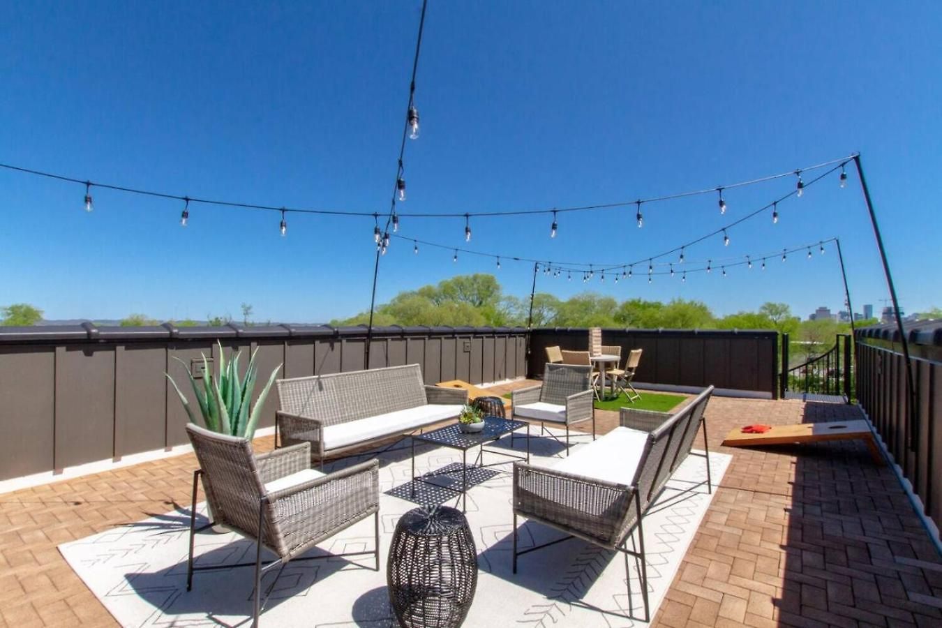 The Ultimate Double Rooftop Deck With Skyline Views Holiday home *