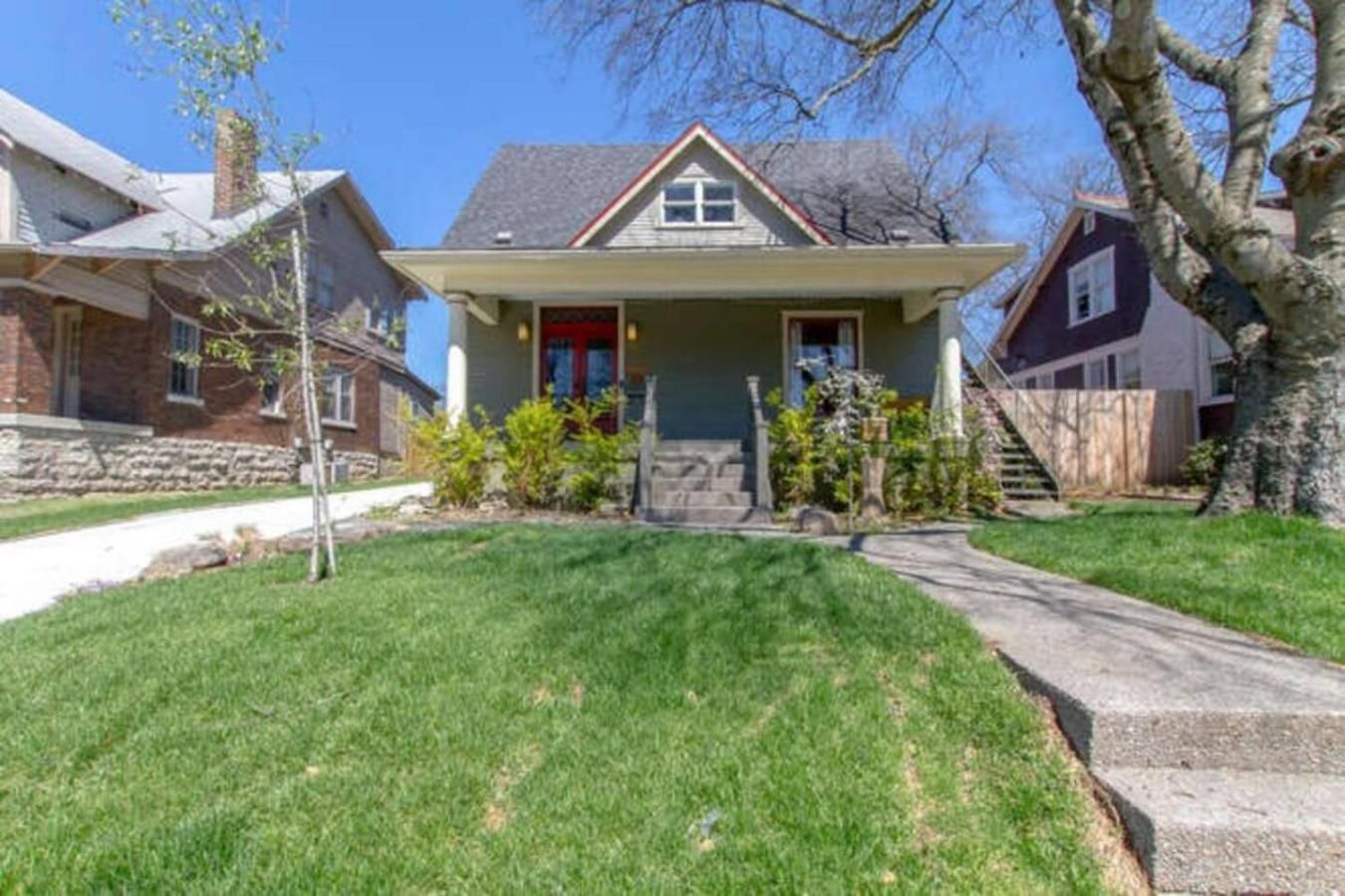 Holiday home Huge Vandy Minutes To Downtown Walk To Grocery