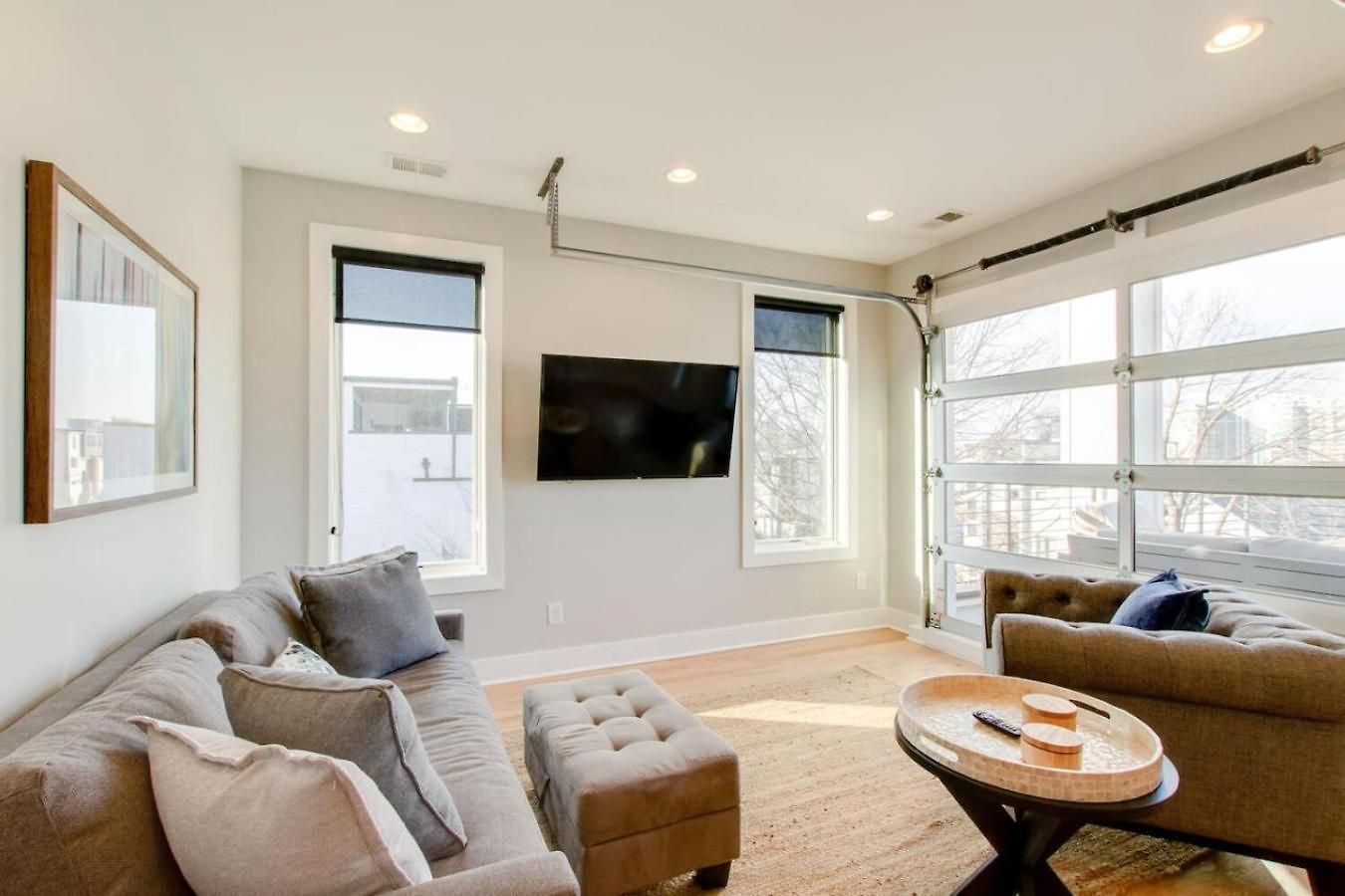 Panoramic View 8 Comfy Beds Multilevel Townhome Holiday home Nashville