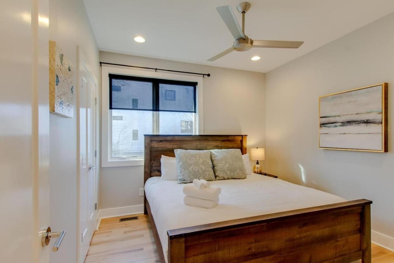 Panoramic View 8 Comfy Beds Multilevel Townhome Holiday home