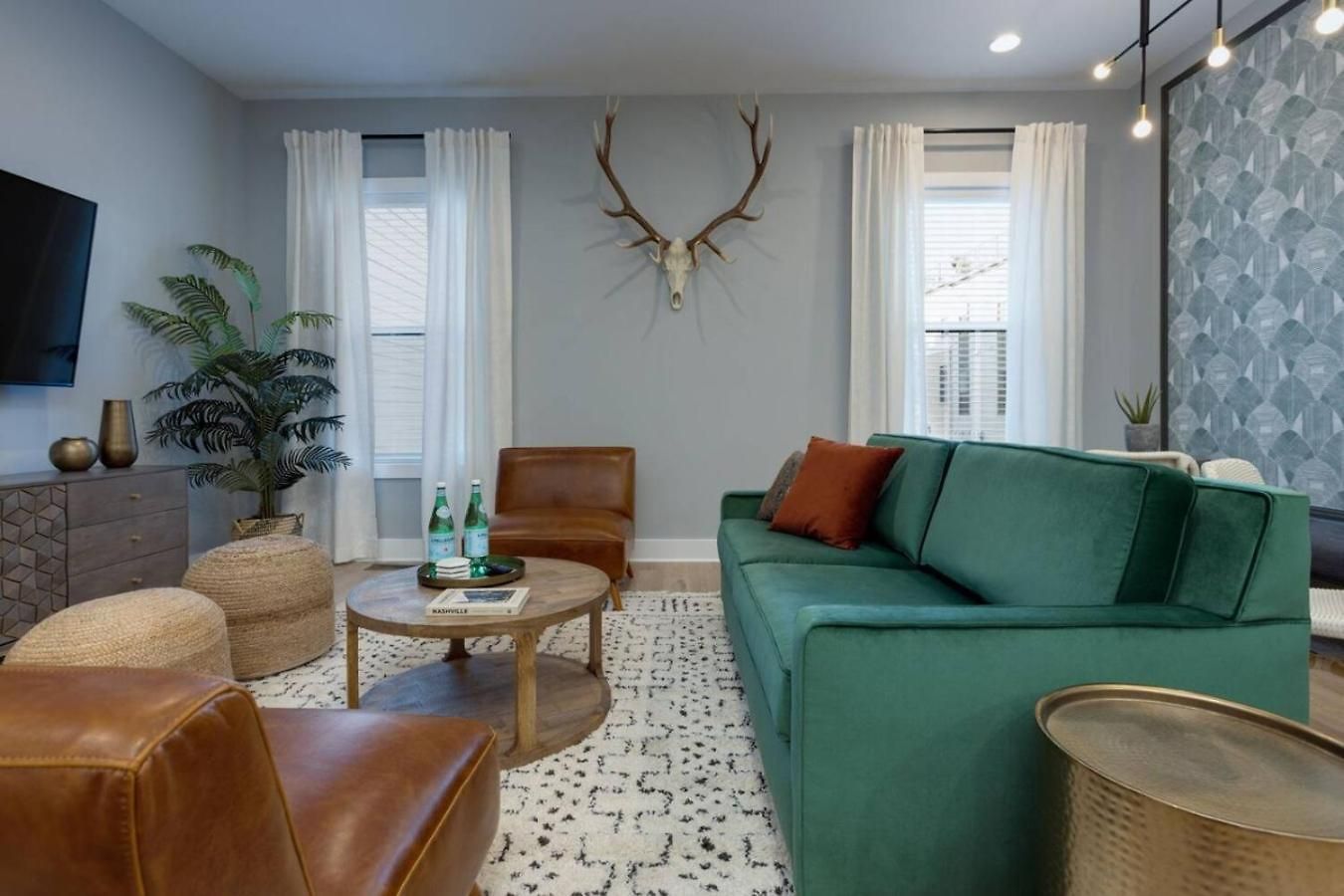 Holiday home Luxury Downtown Townhome Elevated Skyline Views *