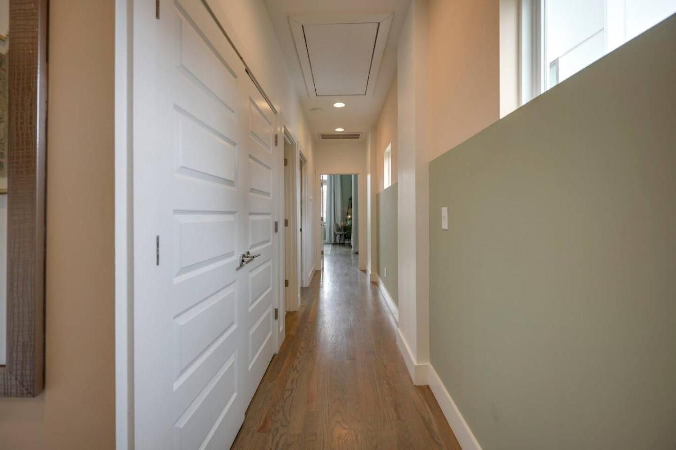 Stunning West End Walkable Area Holiday home *
