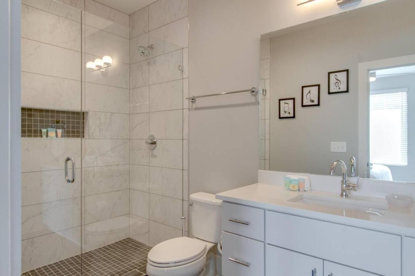 Holiday home Large Impressive Townhome Private Viewing Terrace *