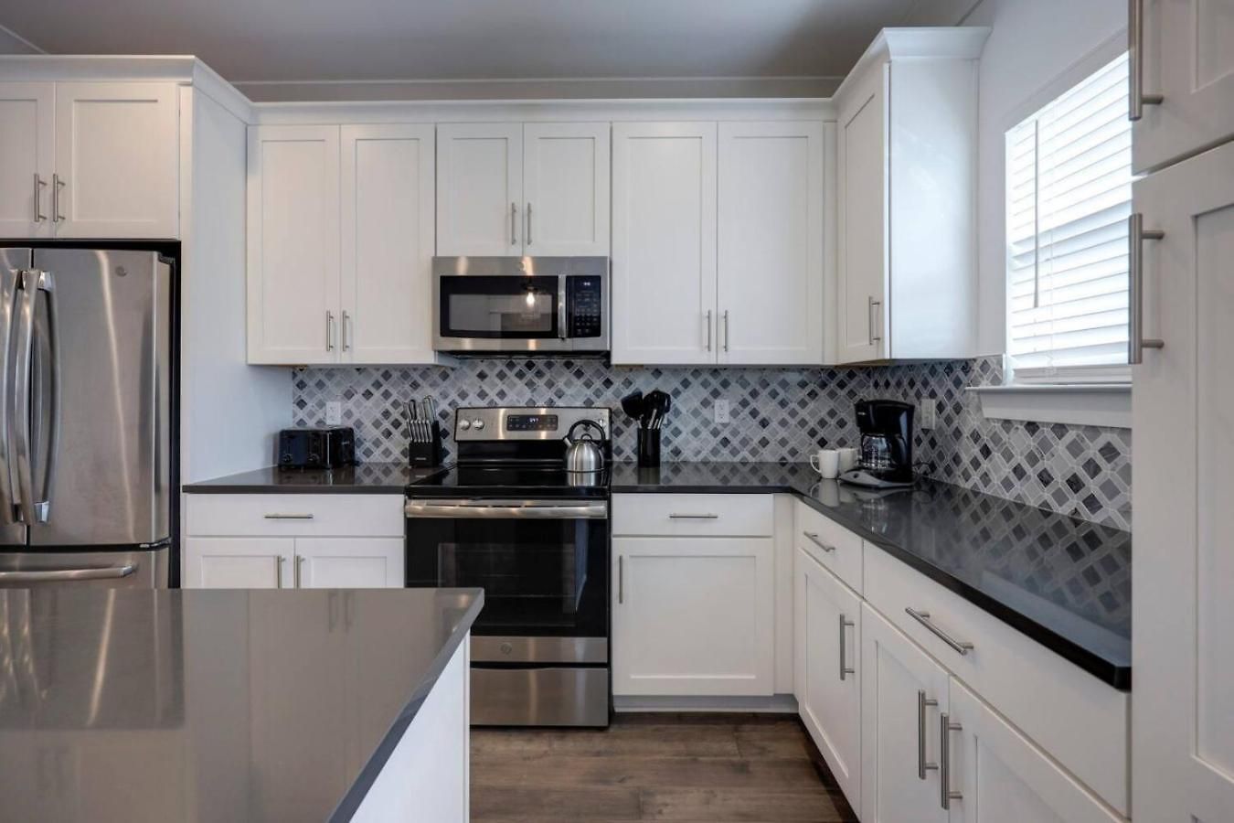 Minutes To Broadway Music Modern Townhome Nashville
