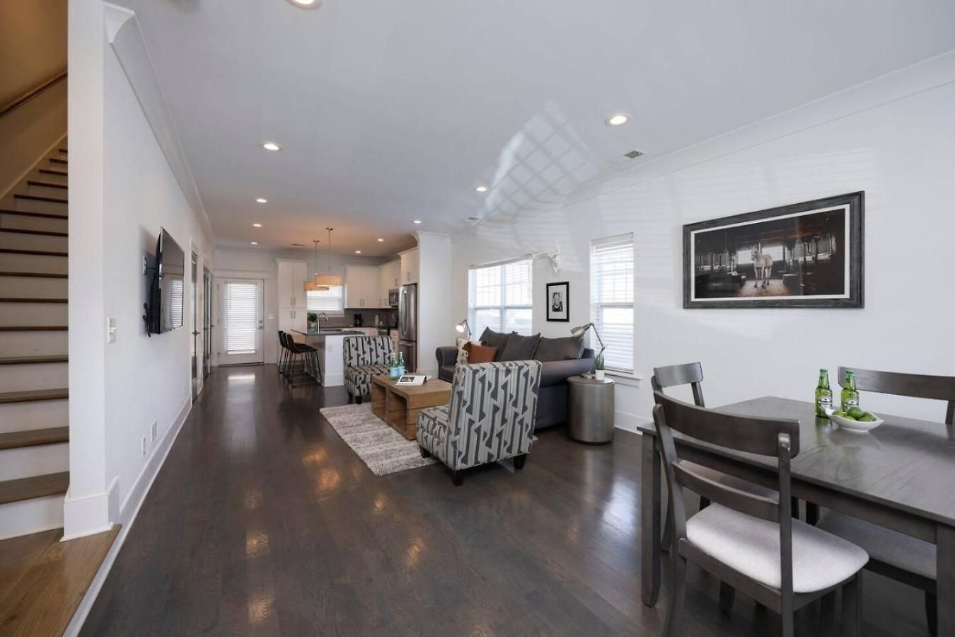 Minutes To Broadway Stunning Townhome Nashville