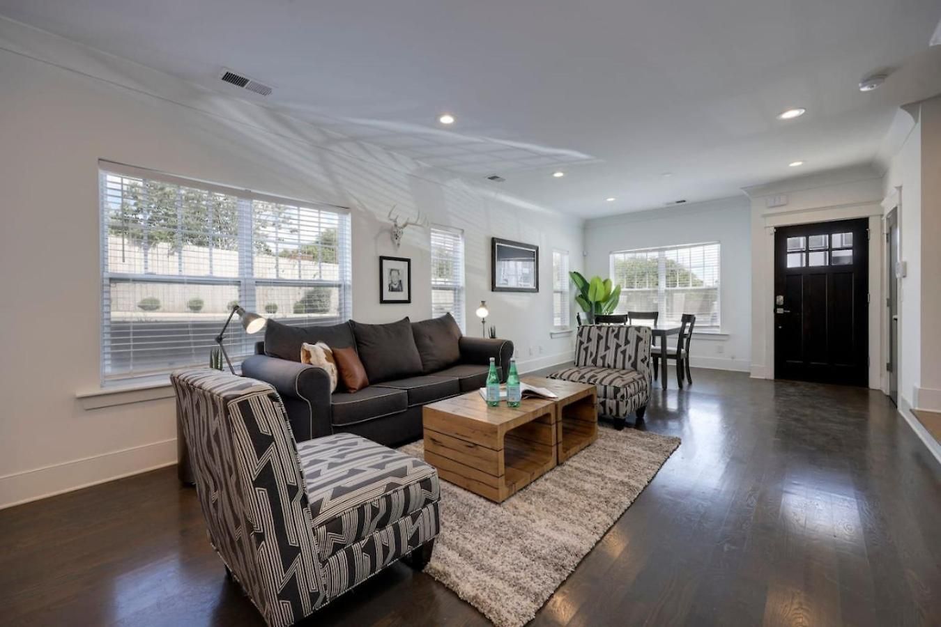 Minutes To Broadway Stunning Townhome * Nashville
