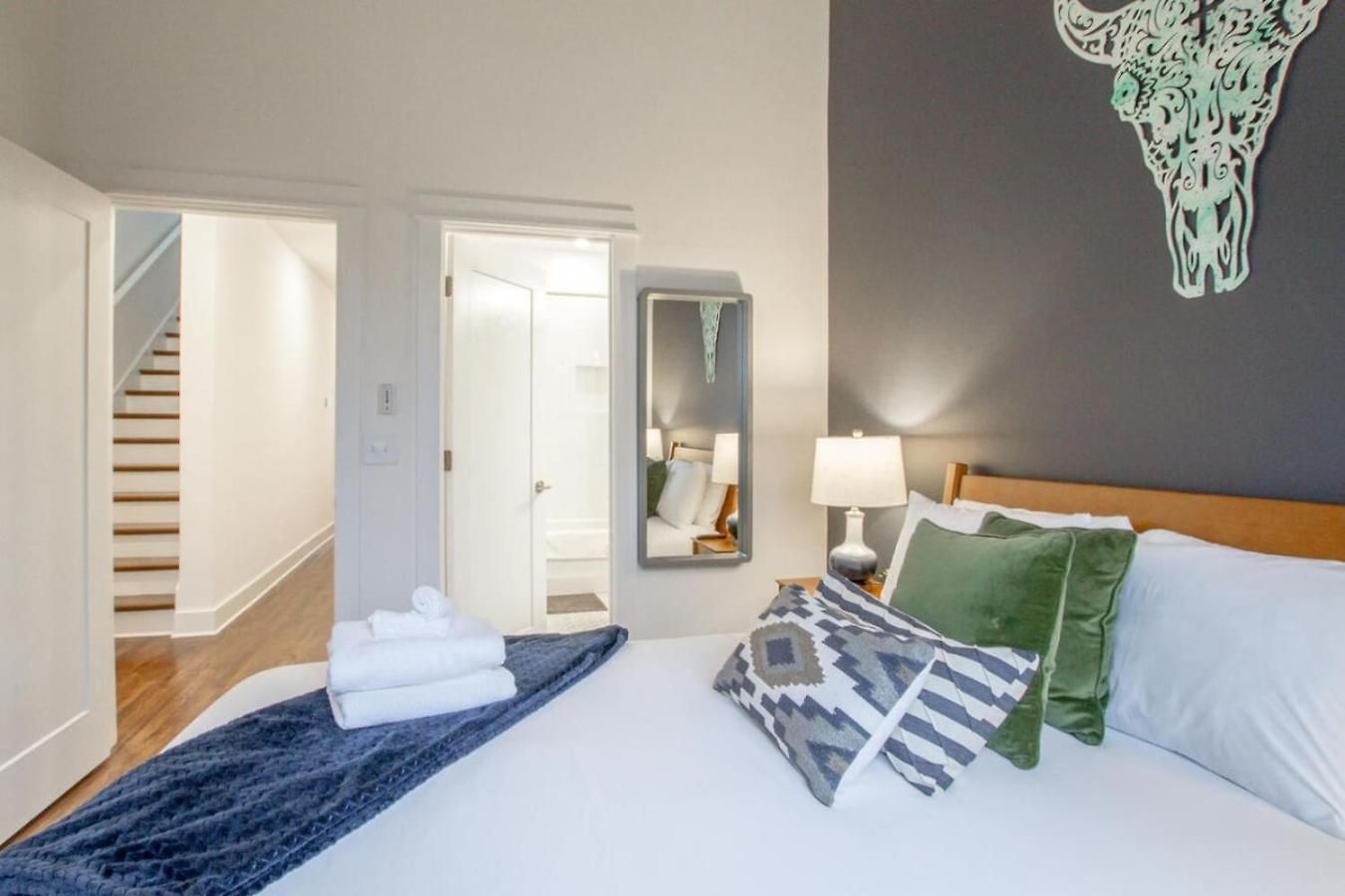 Stylish Luxury Private Rooftop Space Hillsboro