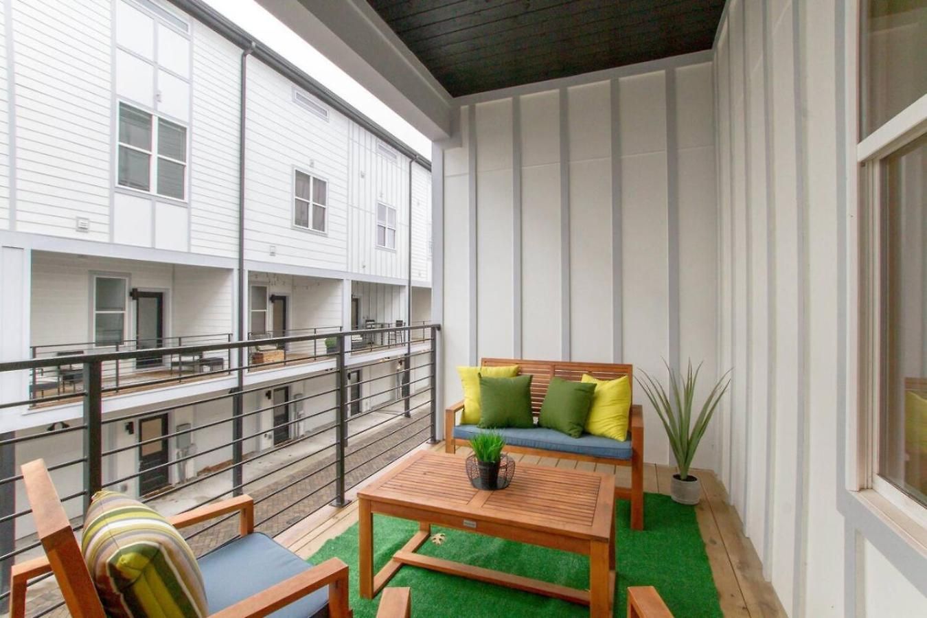 Holiday home Stylish Luxury Private Rooftop Space Hillsboro Nashville