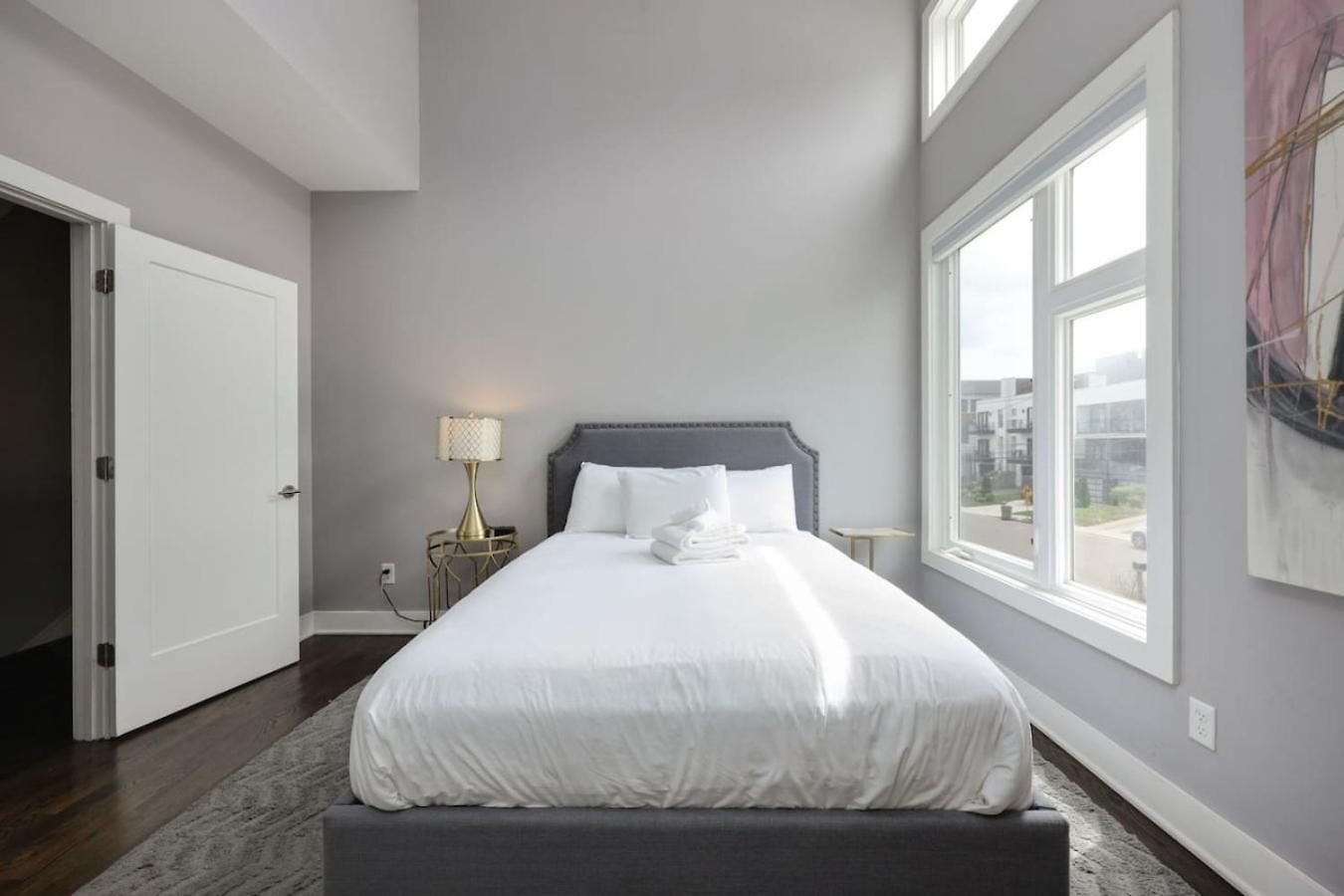 Southside Extraordinaire Walk To Gulch Lux Four Bedroom * Nashville