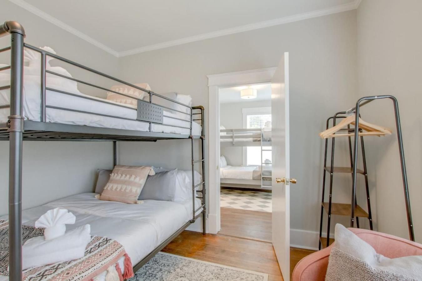 The Pink Door Beauty Stunning And Fresh Holiday home Nashville