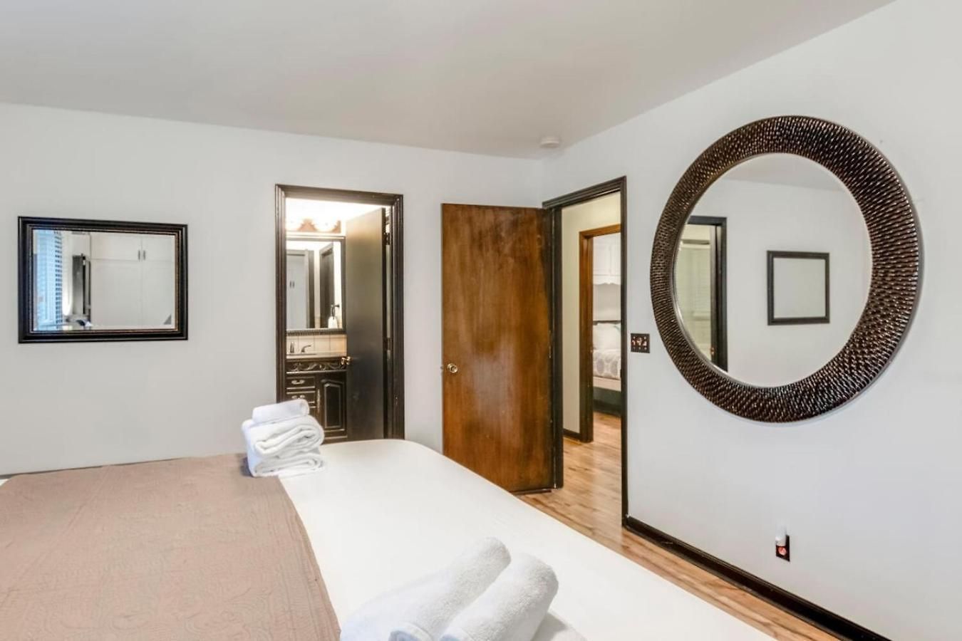 Ultra Super Spot With Pool Nashville