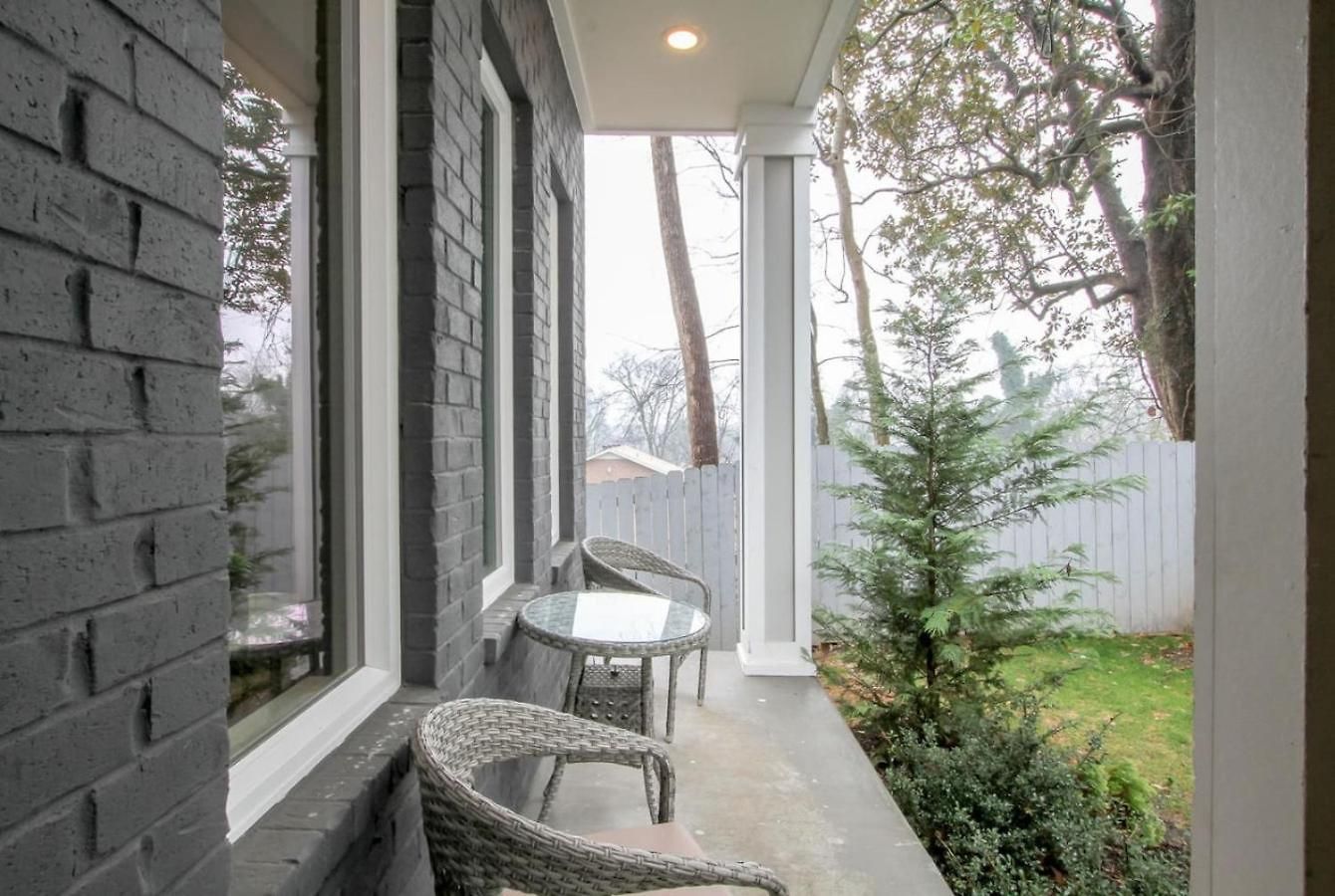 Ultra Modern Pad Minutes To Downtown Comfortable Beds *