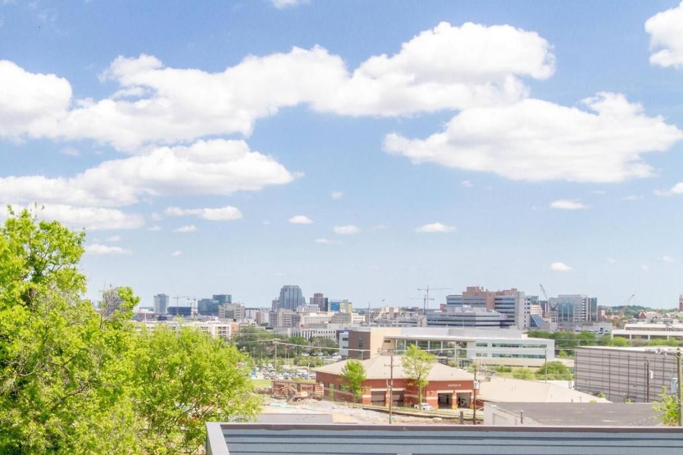 Ultra Large Deck Skyline Views Holiday home Nashville
