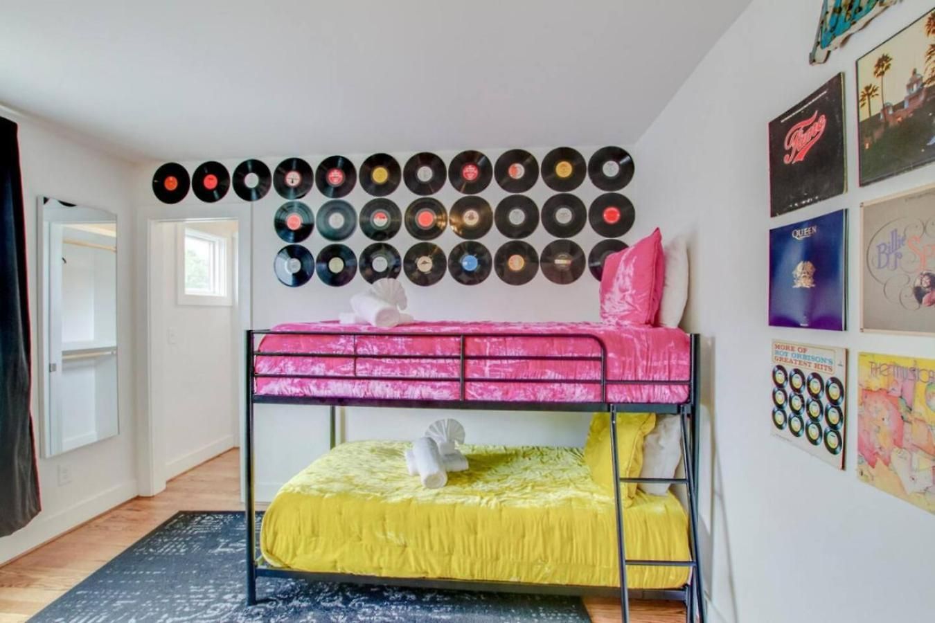 Howdy House New And Trendy With Rooftop Deck *