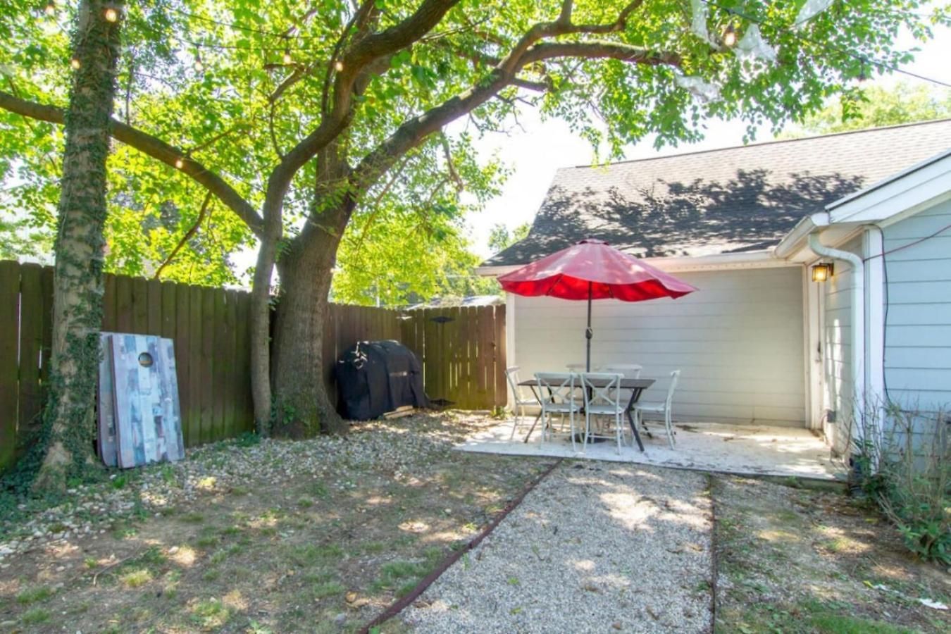 Holiday home East Nash Enclave Movie Private Yard *