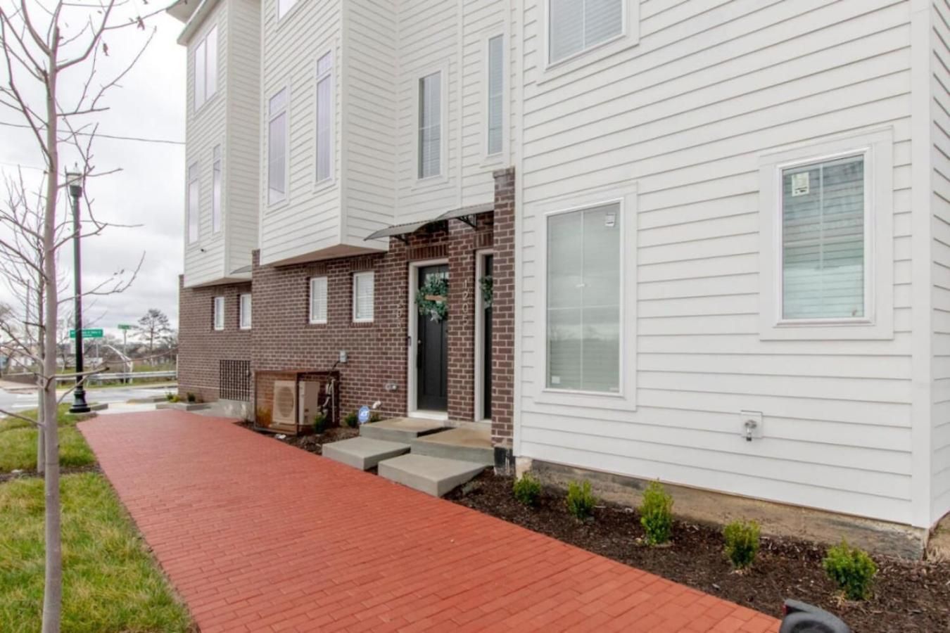Jazz Junction 2 Bedrooms 5 Beds 7 Mins To Broadway Holiday home *