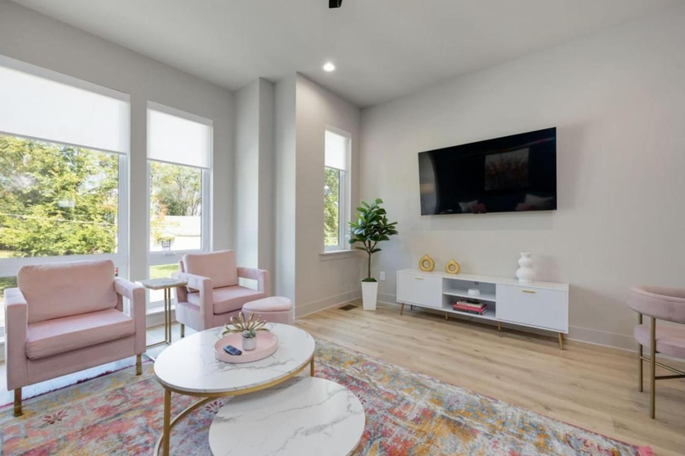 Dolly And Denim 4 Bedroom 4.5 Bath With Spacious Rooftop Holiday home Nashville