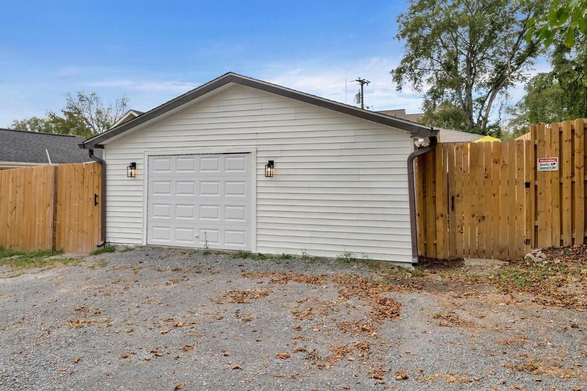 Adorable, Cozy, Private 1bed1bath, Fenced Yard, Sunroom, Deck Holiday home *