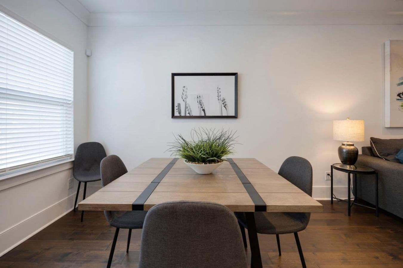 Beautiful Townhomes 2 Units With Outdoor Patios Holiday home
