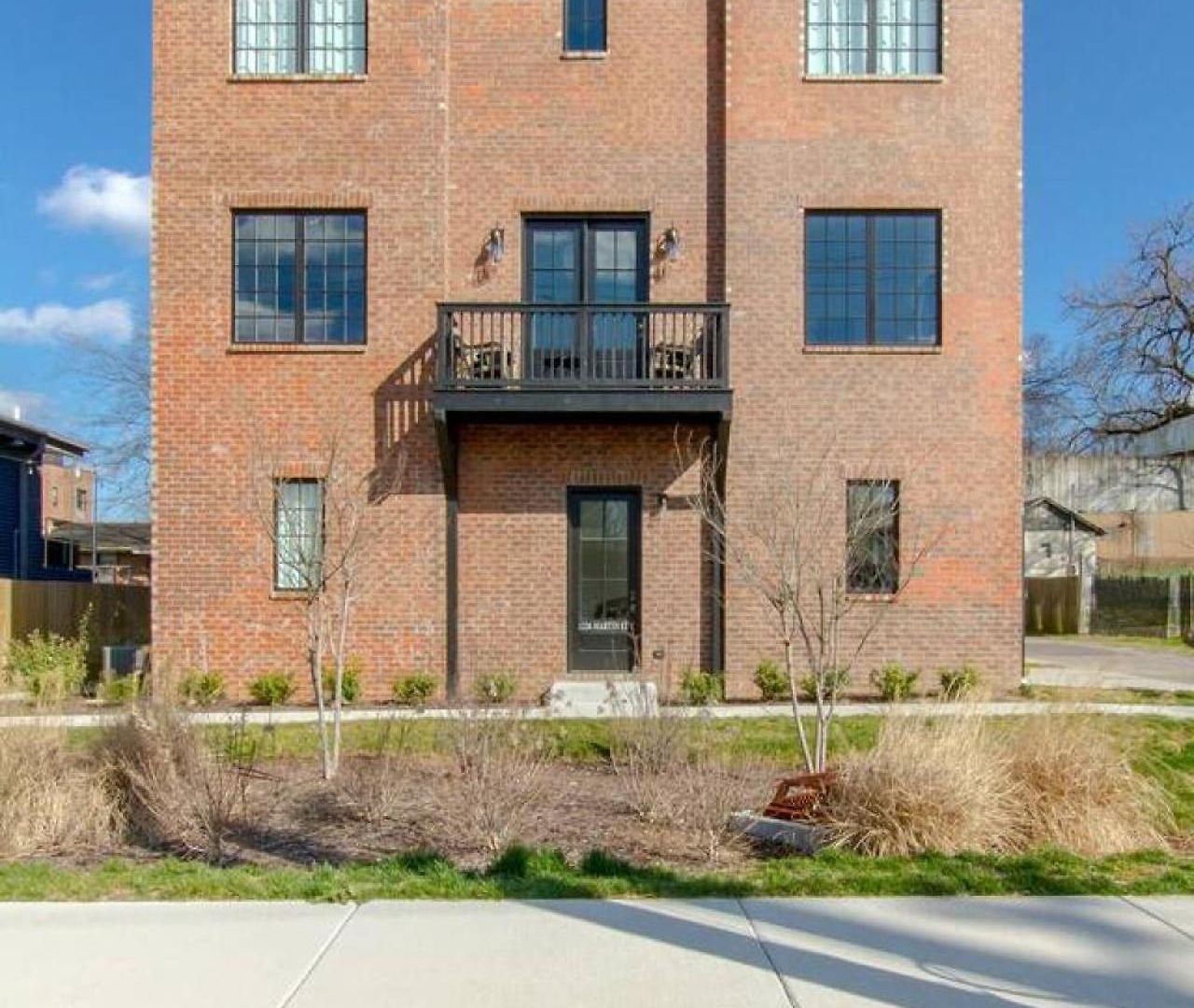 Downtown Luxury Large Townhome Lots Of Beds *