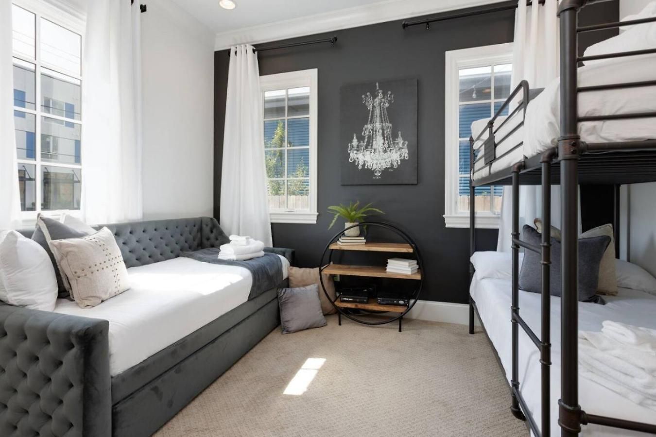 Downtown Luxury Large Townhome Lots Of Beds *