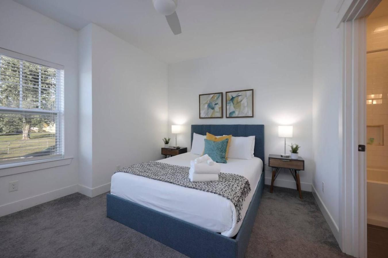 Double Townhomes Elegant Design Big Groups *
