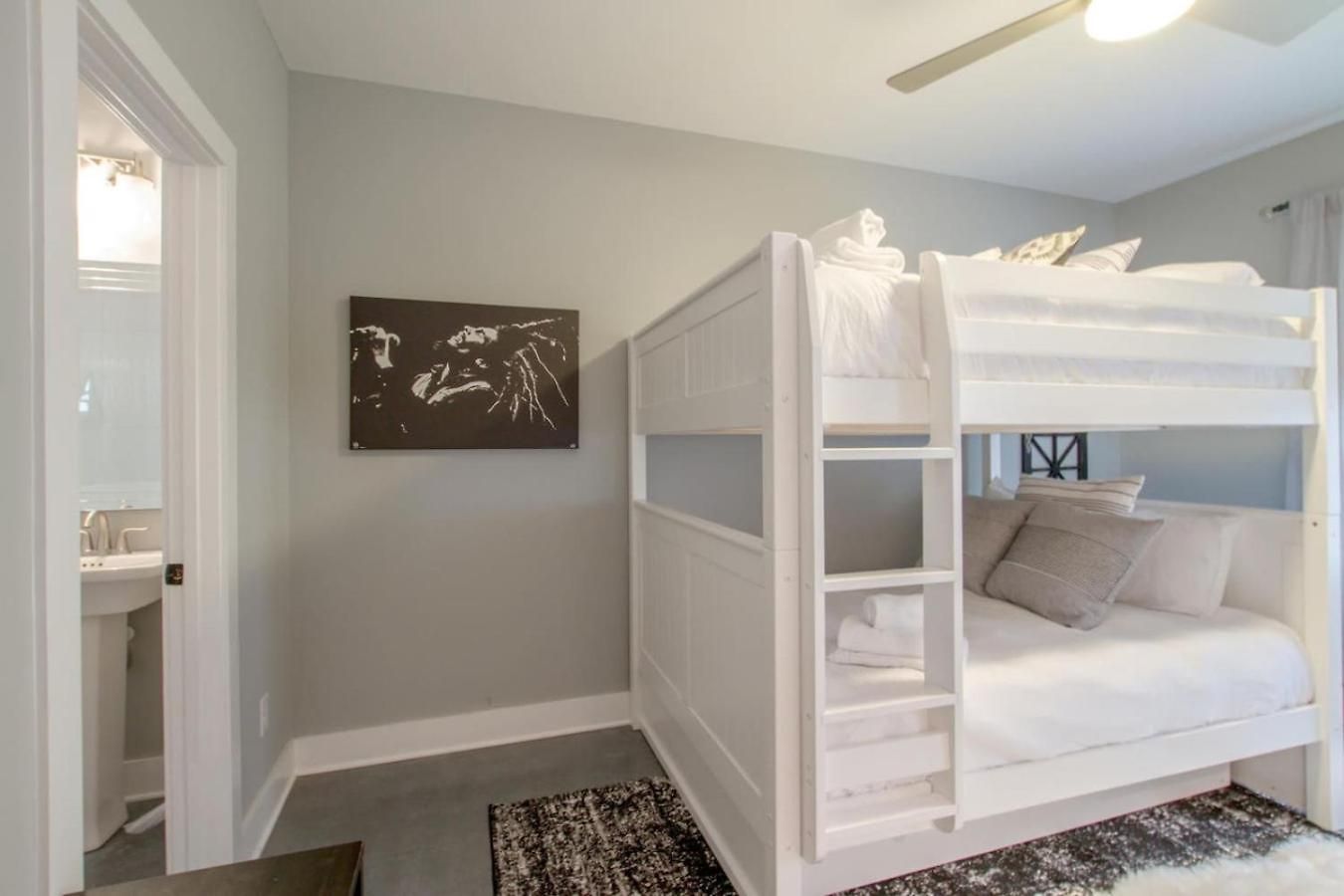Dual Homes Gulch Superstars Epic Rooftop Holiday home Nashville