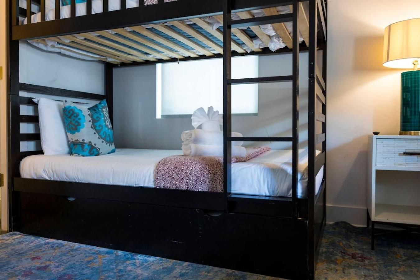 Nashvista Townhome Downtown Views 10 Comfy Beds Holiday home Nashville