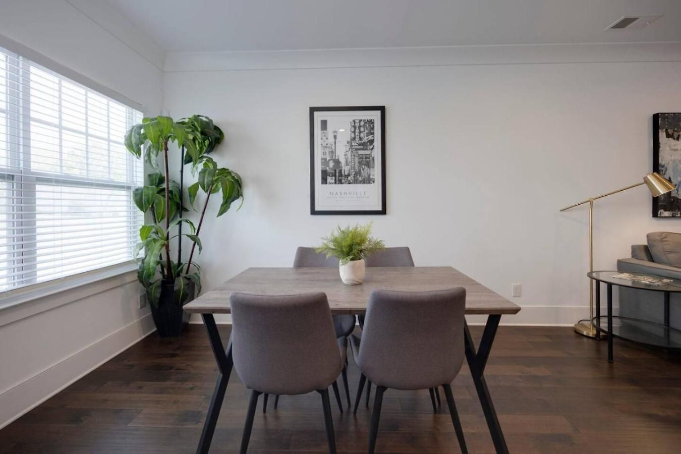 Two Gorgeous Homes Twenty Guests Amazing Location Nashville