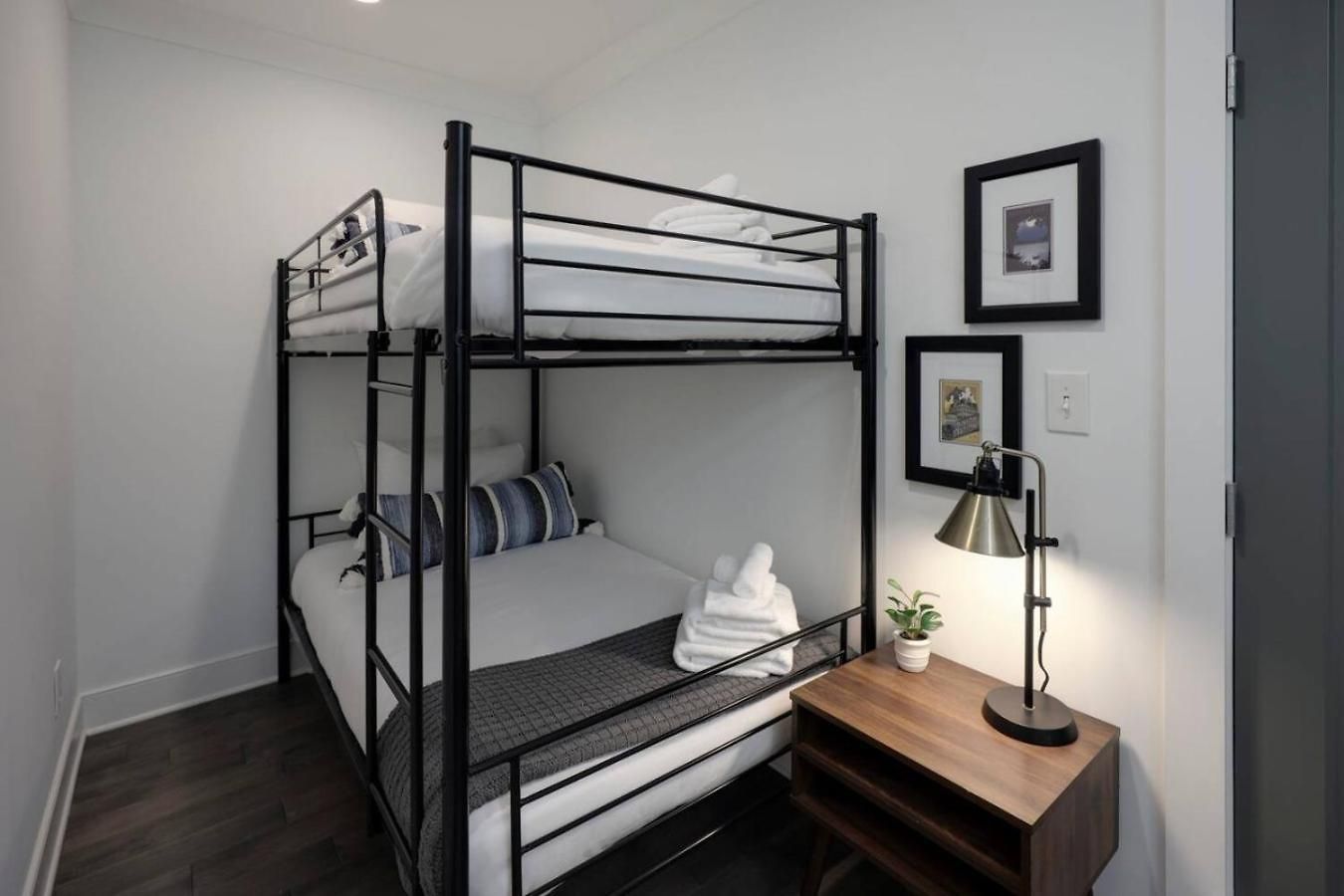 Holiday home Two Gorgeous Homes Twenty Guests Amazing Location Nashville