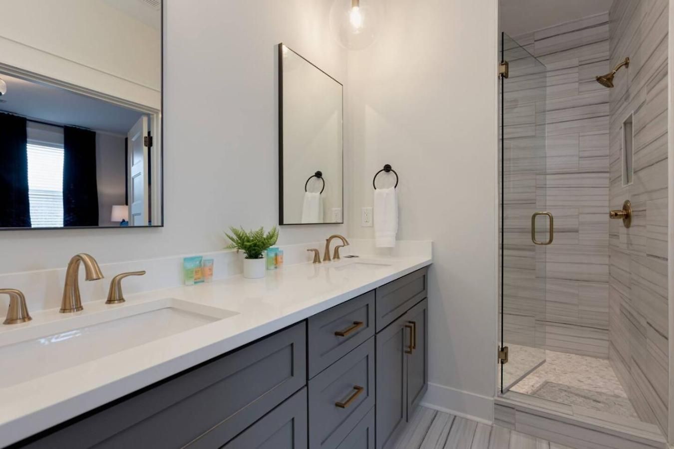 East Beauty Minutes To Downtown Holiday home