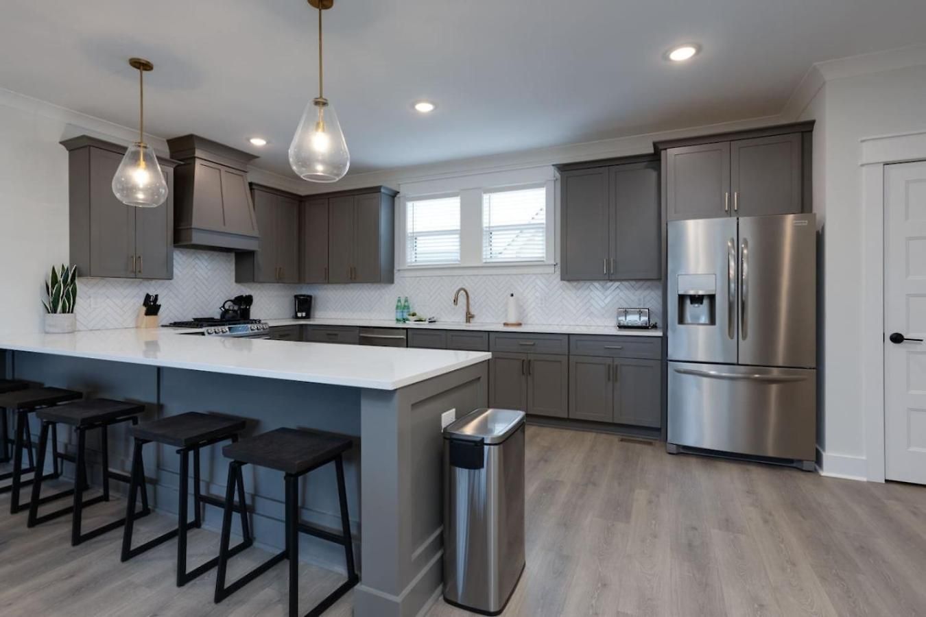 Holiday home East Beauty Minutes To Downtown *