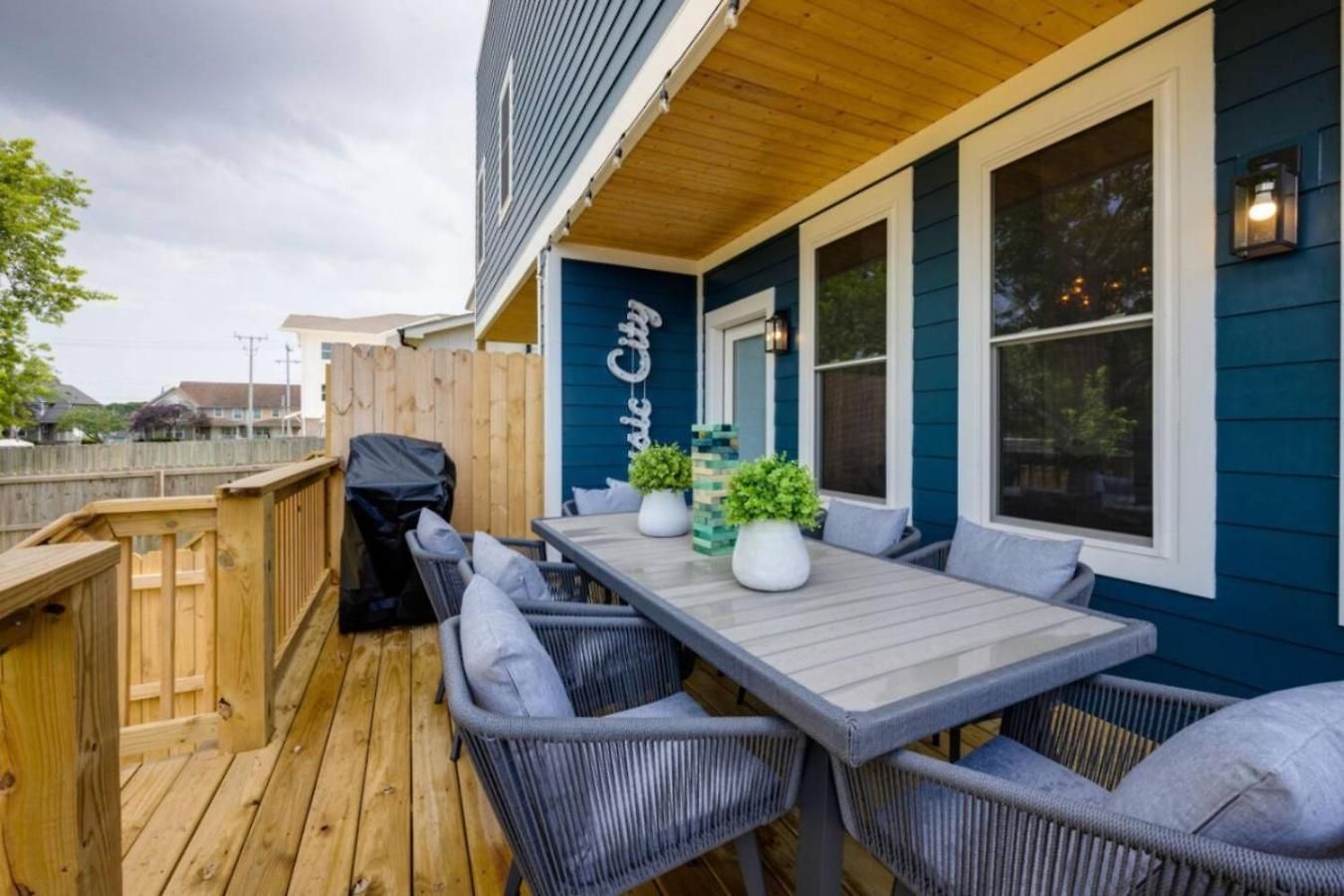 Nations Elegance Rooftop And Private Patio